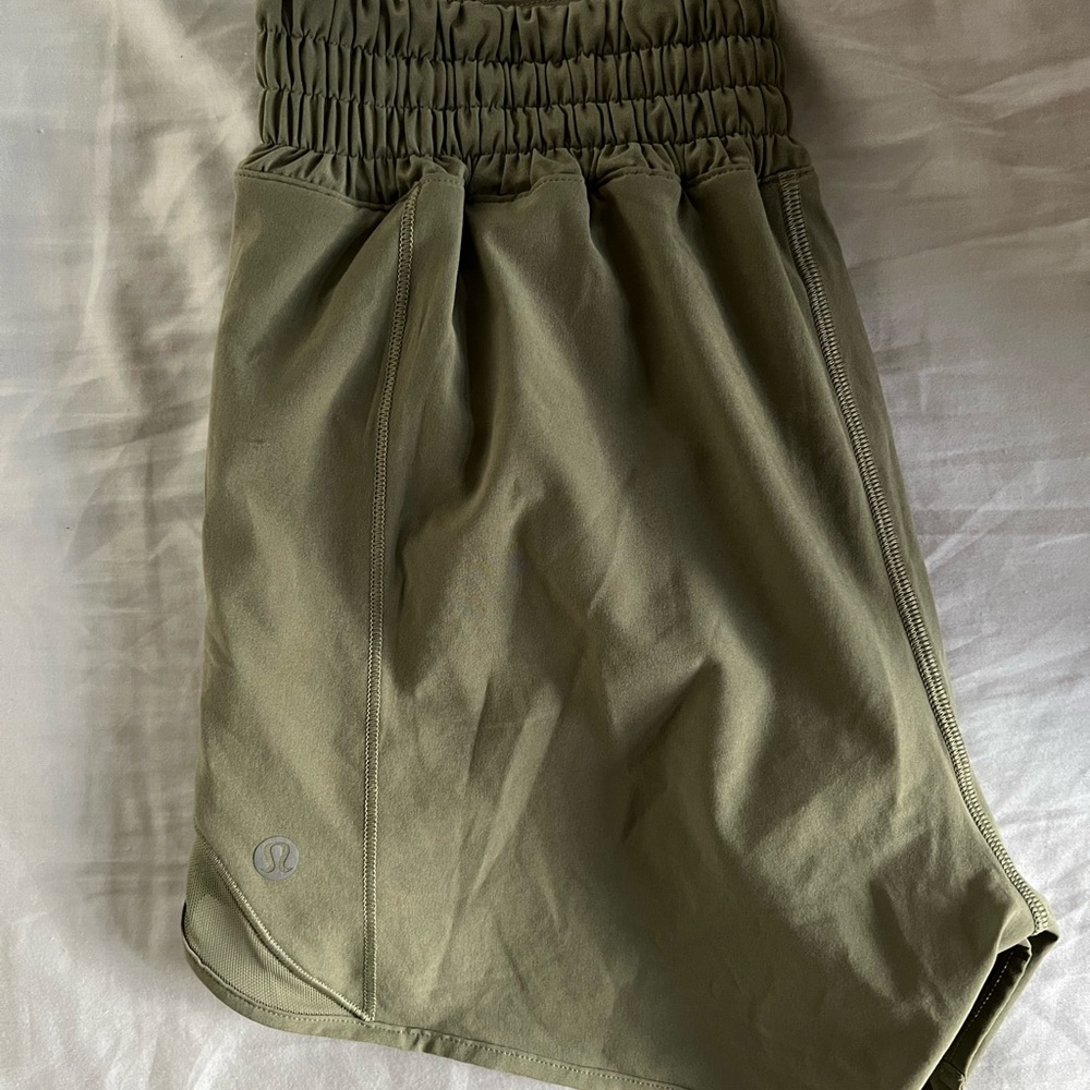 Lululemon hotty hot shorts
